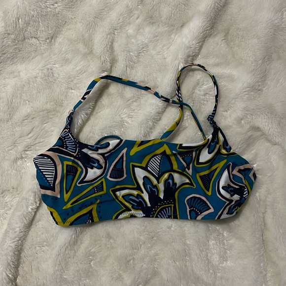 2 for 15$// Aerie Swim Top - Picture 1 of 3